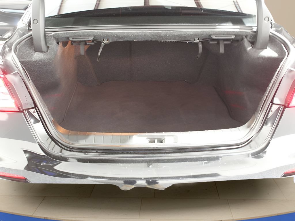 Used 2021 Nissan Maxima SR w/ Sport Mat Group FWD image 19