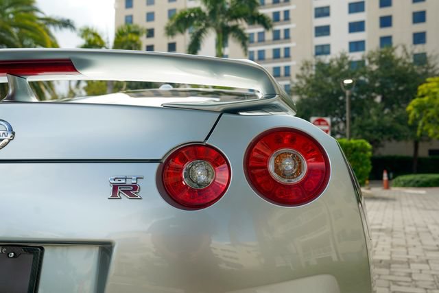 Used 2010 Nissan GT-R Premium AWD/4WD image 50