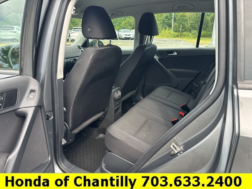 Used 2018 Volkswagen Tiguan Limited AWD/4WD image 28