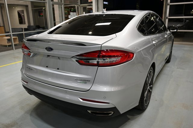 Used 2019 Ford Fusion Titanium image 5