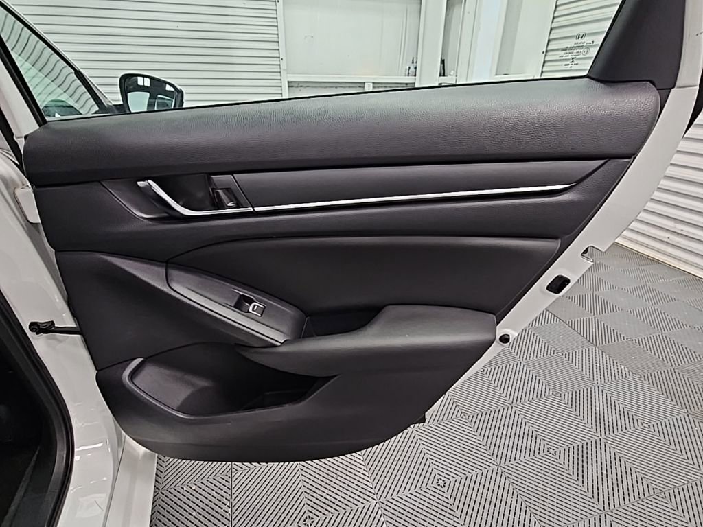 Used 2020 Honda Accord Sport image 34