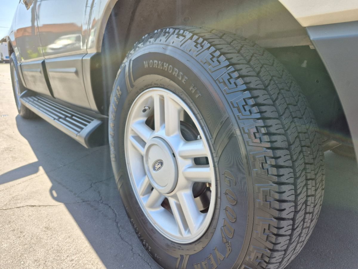 Used 2004 Ford Expedition XLT RWD image 20