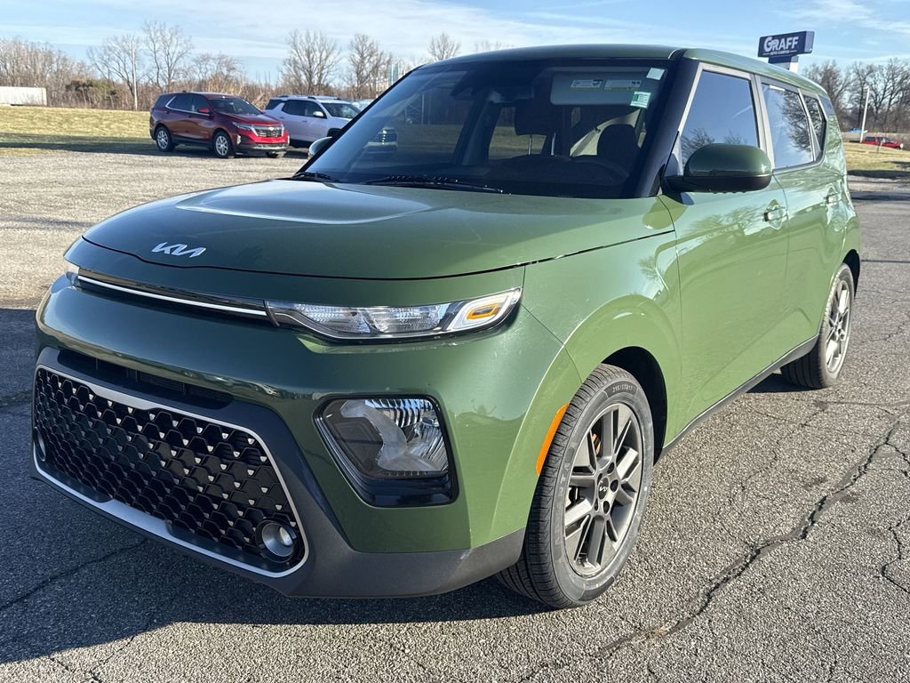 Used 2022 Kia Soul EX image 4