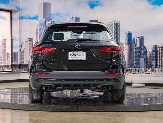 New 2026 Mercedes-Benz GLA 35 AMG 4MATIC image 11