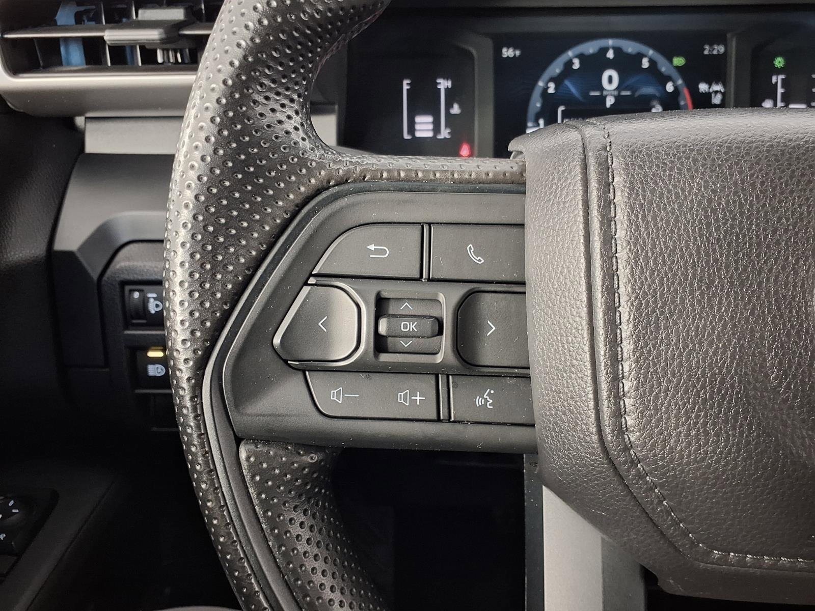 Used 2024 Toyota Tacoma SR image 16