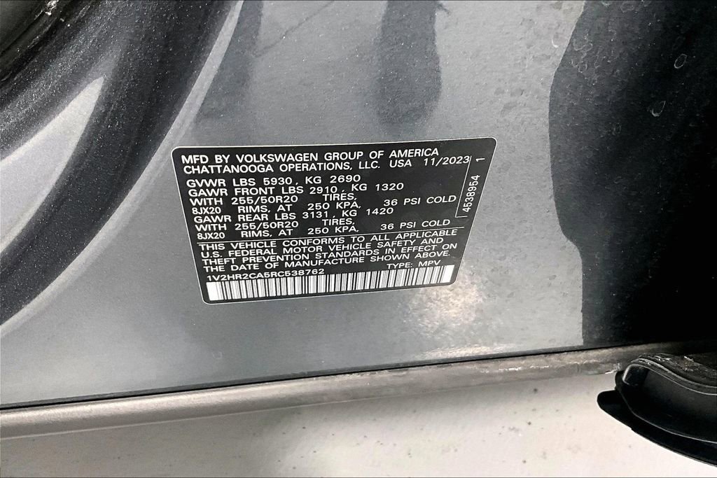 Used 2024 Volkswagen Atlas SE AWD/4WD image 34