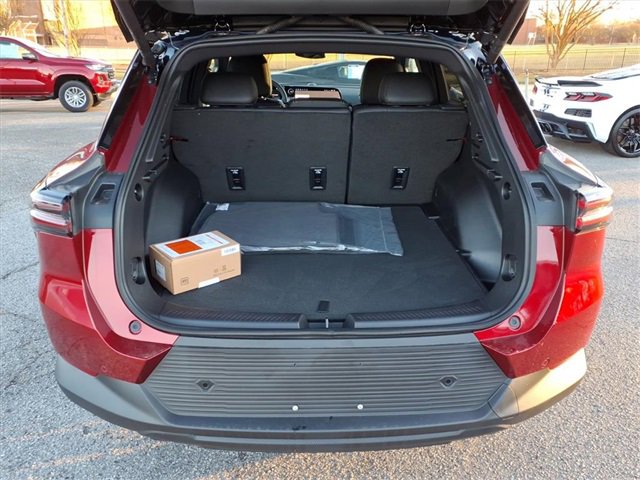 New 2026 Chevrolet Equinox EV LT image 4