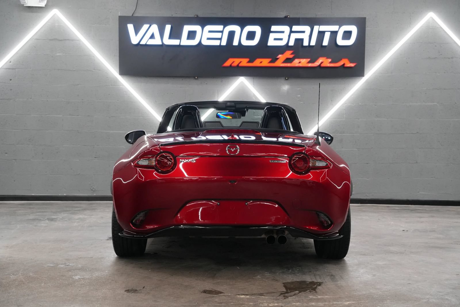 Used 2023 MAZDA MX-5 Miata Club w/ Brembo/BBS Recaro Package RWD image 16
