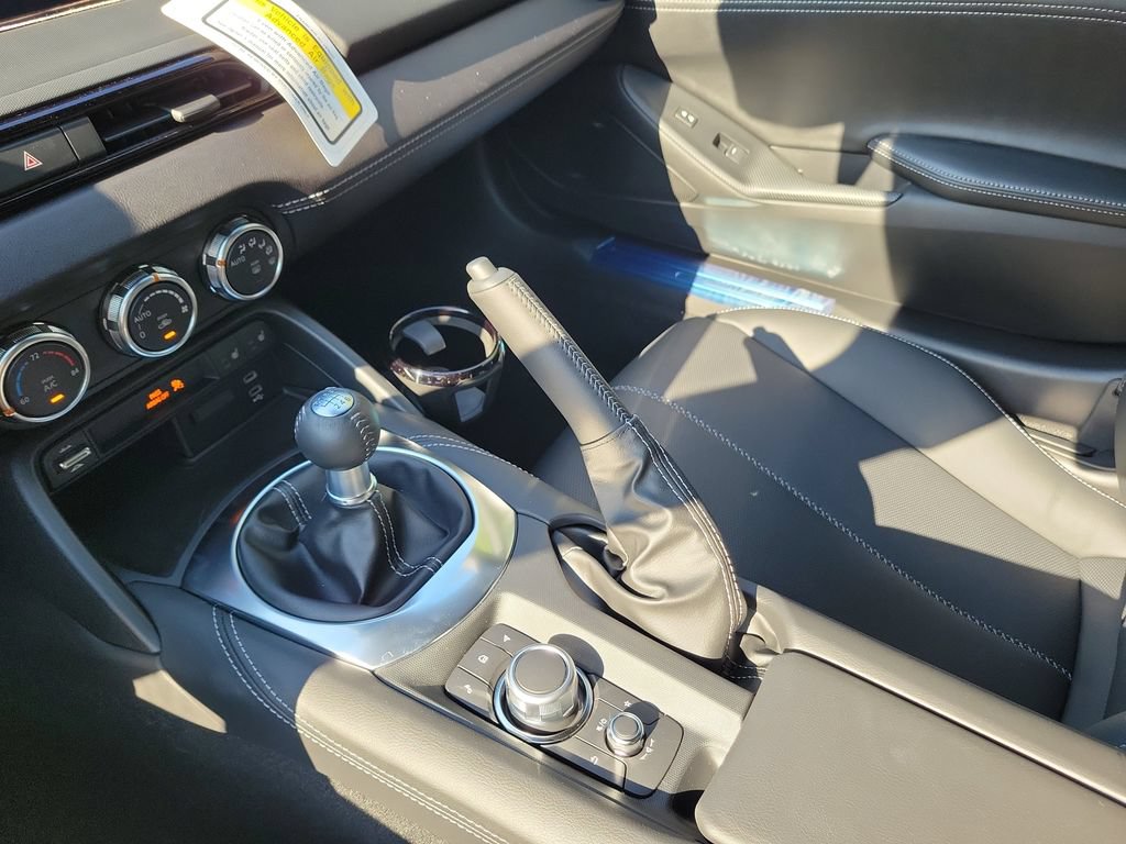 New 2026 MAZDA MX-5 Miata RF Grand Touring RWD image 34