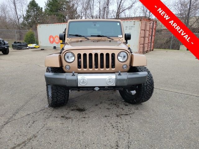 Used 2015 Jeep Wrangler Unlimited Sahara w/ Connectivity Group image 8