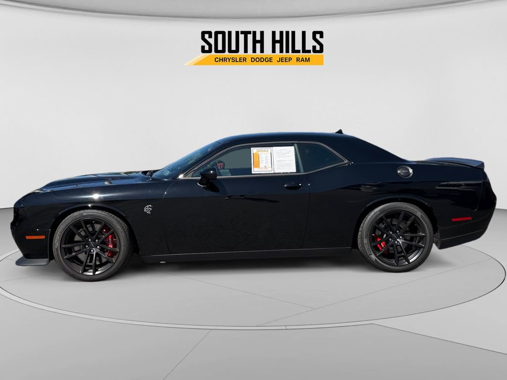 Used 2023 Dodge Challenger SRT Hellcat RWD image 2