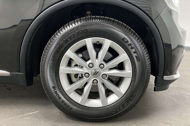 Used 2020 Dodge Durango SXT w/ 3rd Row Seating Group image 16