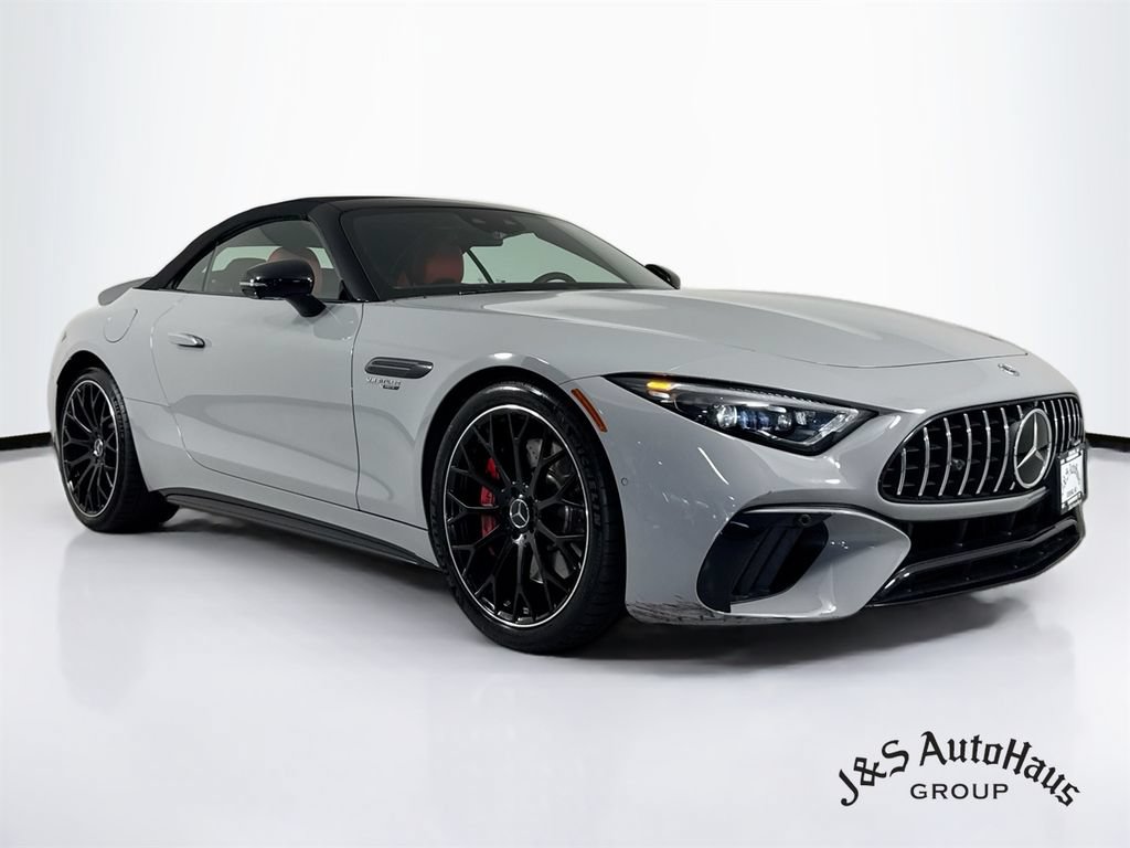 Used 2022 Mercedes-Benz SL 55 AMG 4MATIC w/ Driver Assistance Package image 45