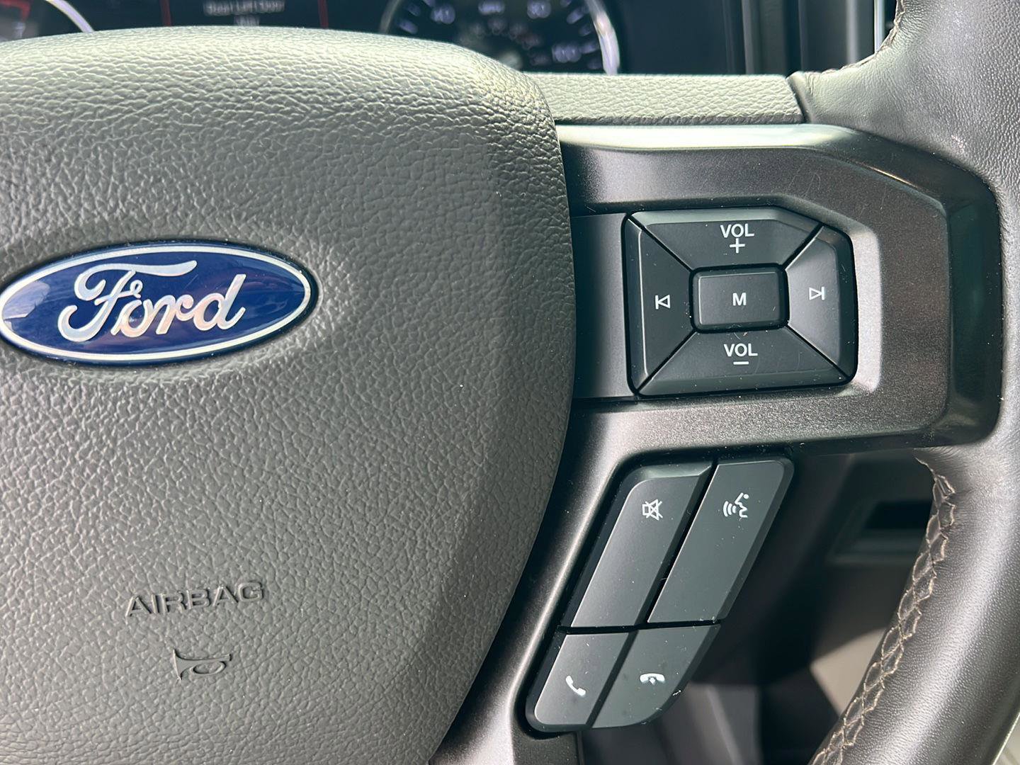 Used 2021 Ford Expedition Limited image 24