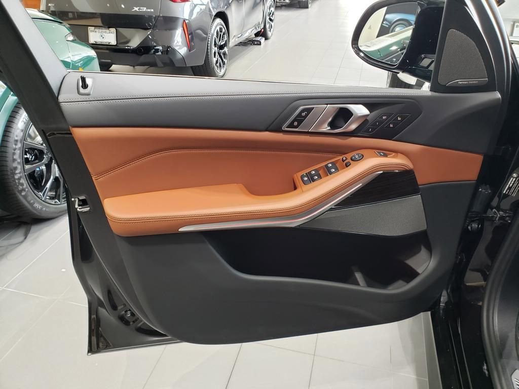 New 2026 BMW X5 M60i image 9