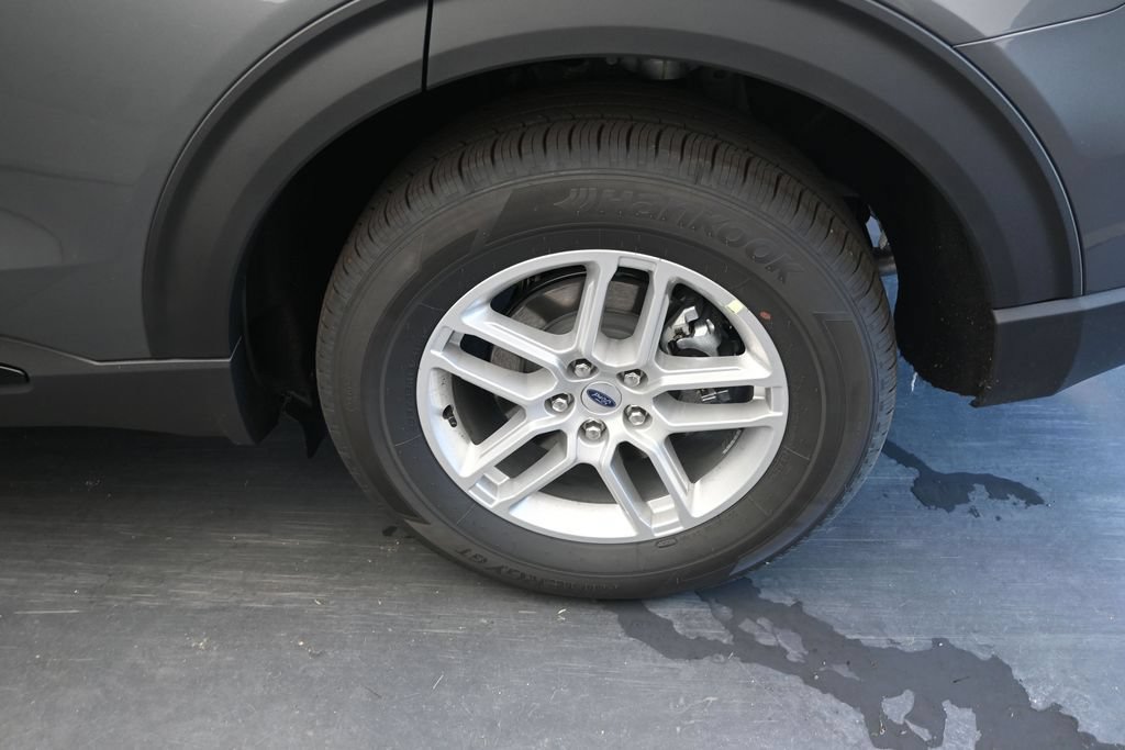 New 2026 Ford Explorer Active AWD/4WD image 12