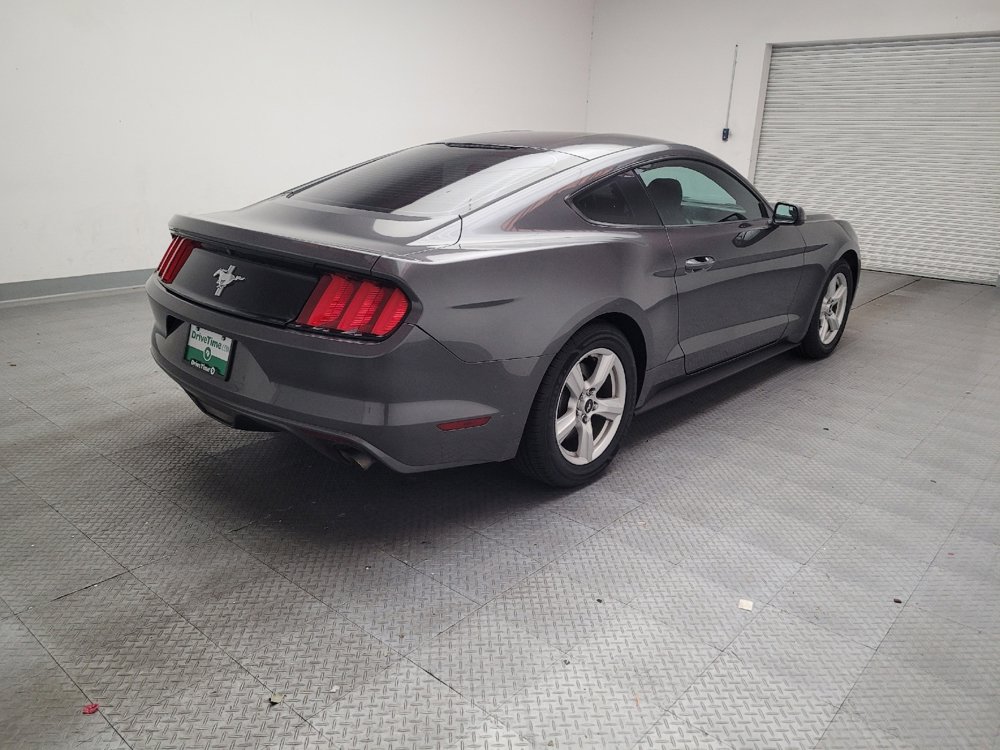 Used 2016 Ford Mustang Coupe image 9