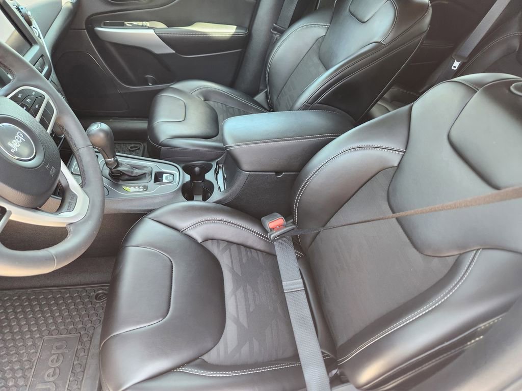 Used 2022 Jeep Cherokee Latitude image 8