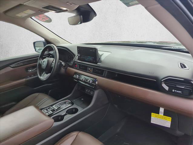 Used 2025 Honda Pilot Elite image 23