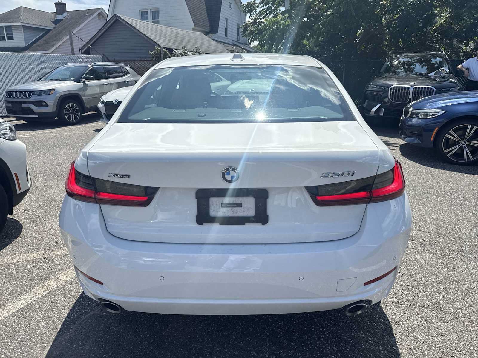 Used 2024 BMW 330i xDrive Sedan w/ Convenience Package AWD/4WD image 7