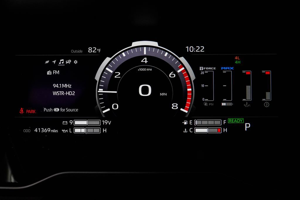 Used 2024 Toyota Tundra Limited AWD/4WD image 37