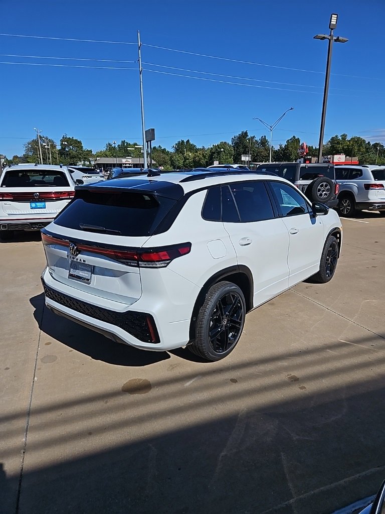 New 2026 Volkswagen Tiguan SE R-Line image 5