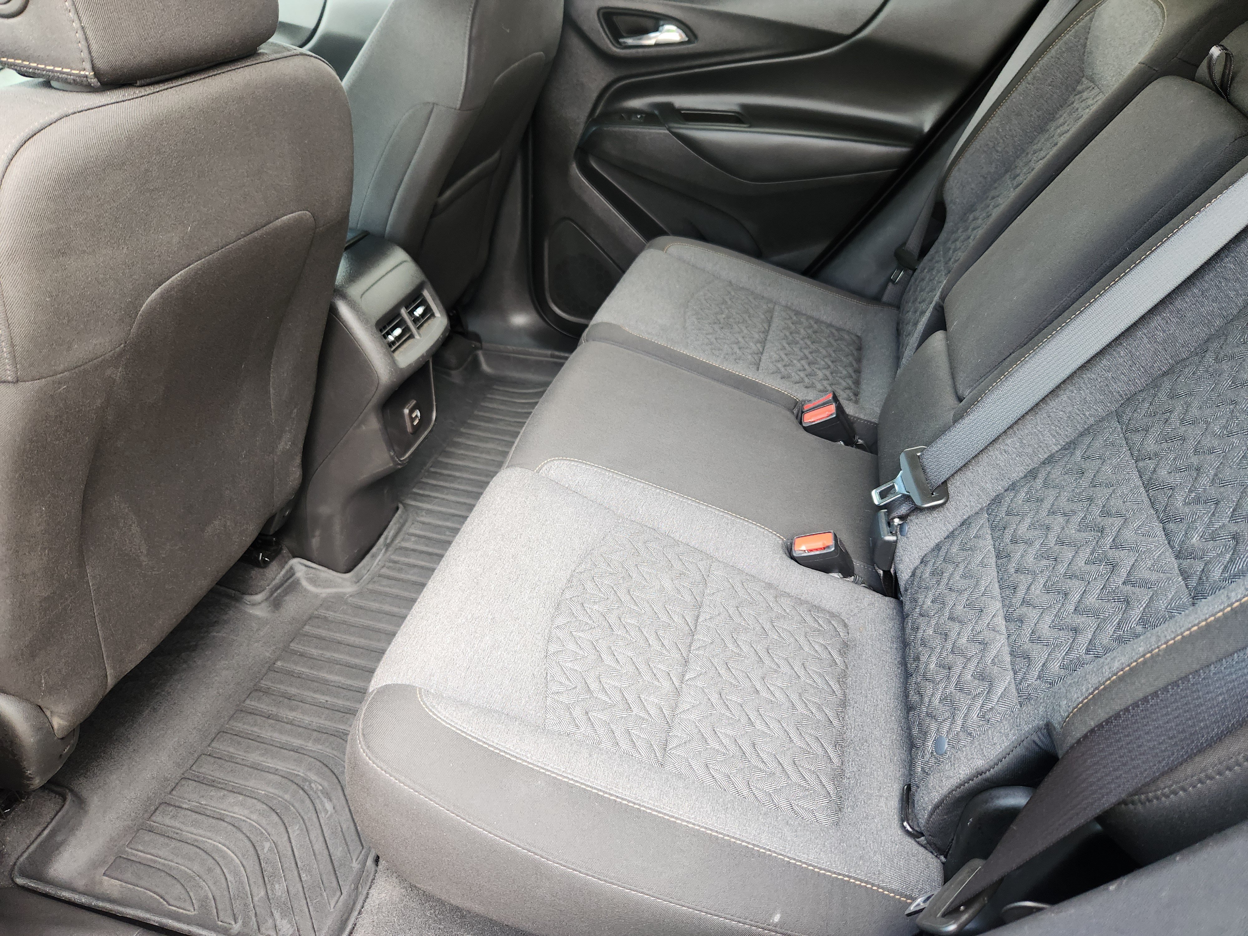 Used 2023 Chevrolet Equinox LT w/ LPO, Floor Liner Package AWD/4WD image 19