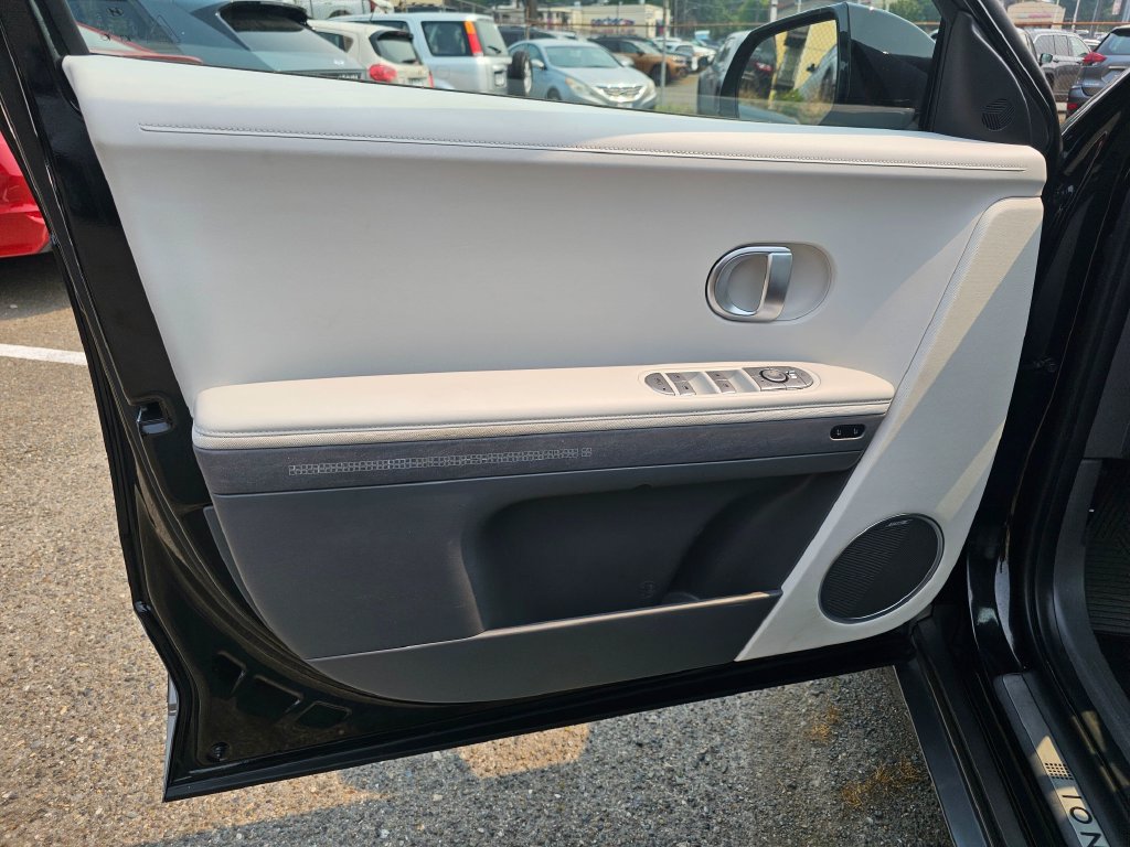 Used 2023 Hyundai Ioniq 5 Limited w/ Cargo Package AWD/4WD image 22