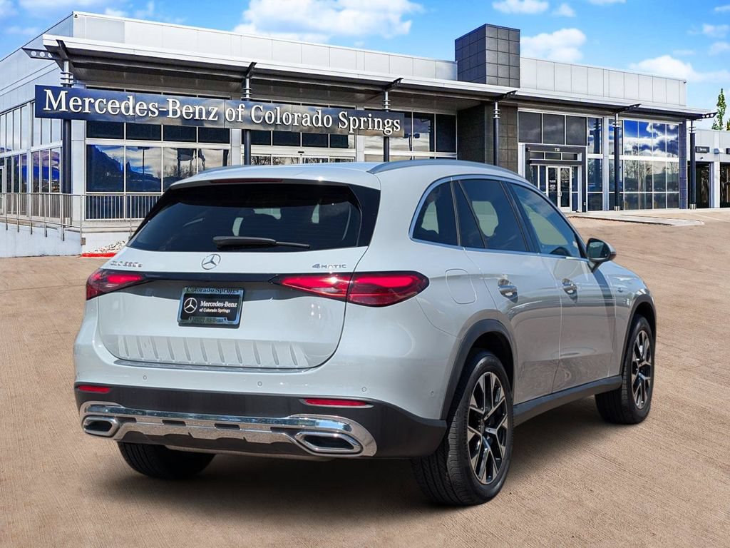 Used 2025 Mercedes-Benz GLC 350e 4MATIC image 7