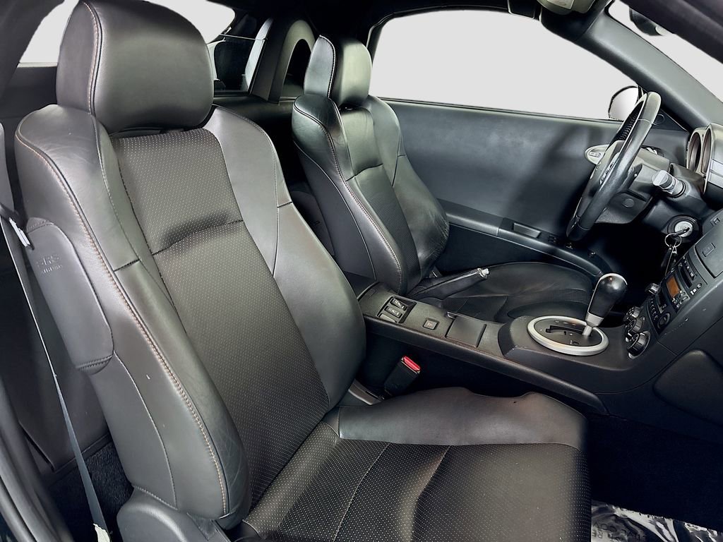 Used 2005 Nissan 350Z Touring image 28