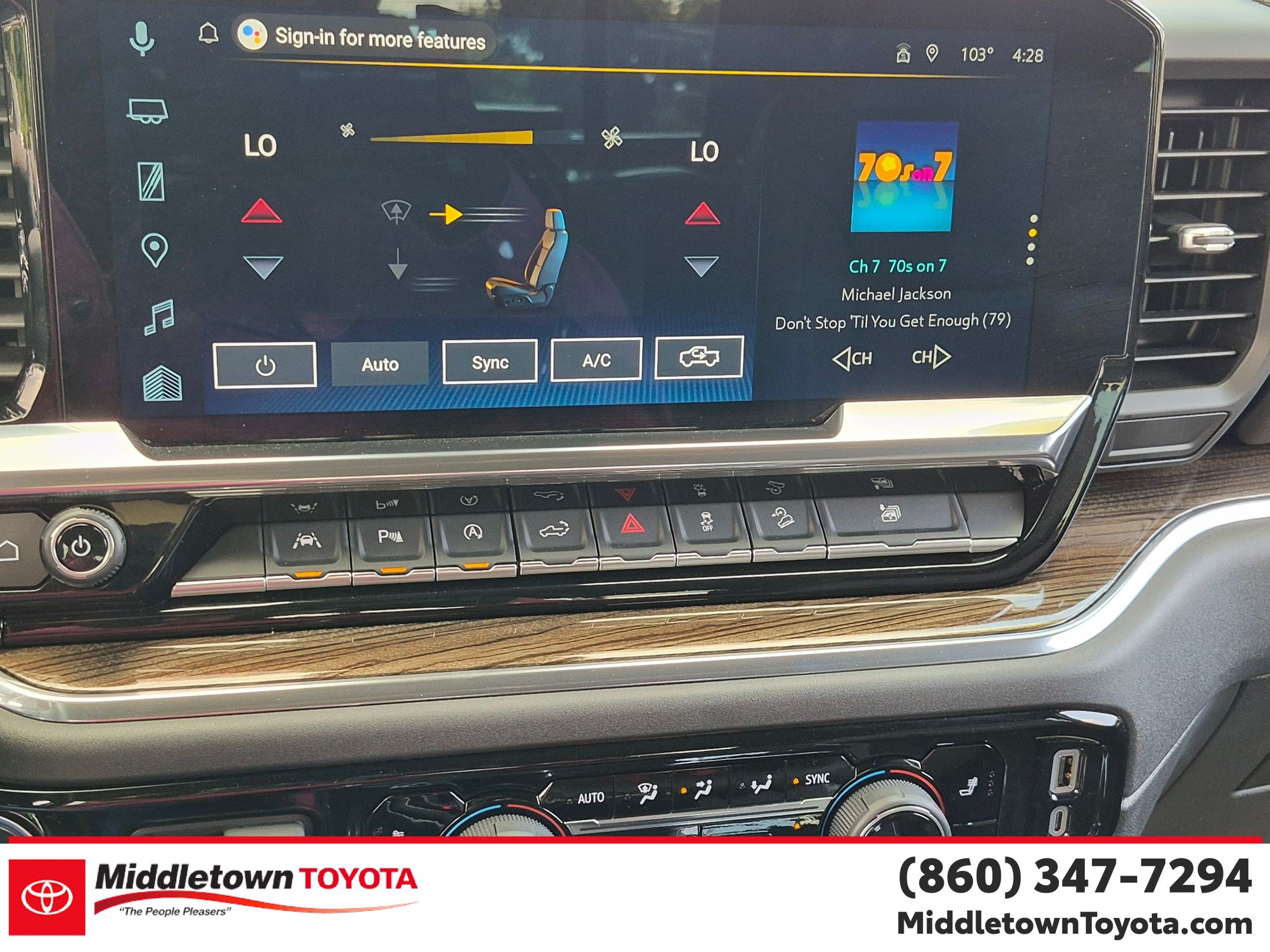 Used 2025 Chevrolet Silverado 1500 LT Trail Boss w/ LT Trail Boss Premium Package AWD/4WD image 26