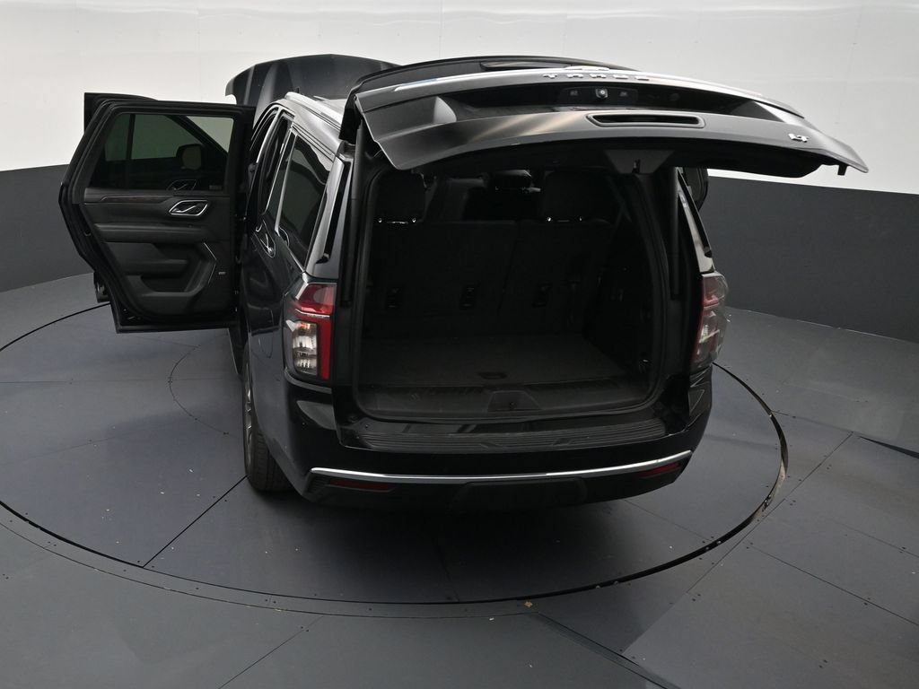 Used 2022 Chevrolet Tahoe LT w/ Luxury Package RWD image 23