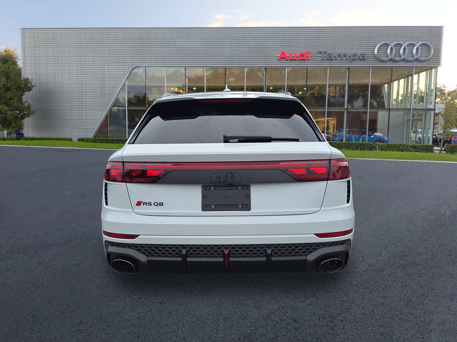 New 2025 Audi RS Q8 performance image 5