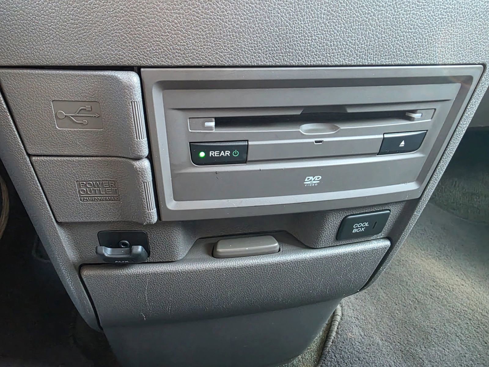 Used 2016 Honda Odyssey Touring Elite image 20