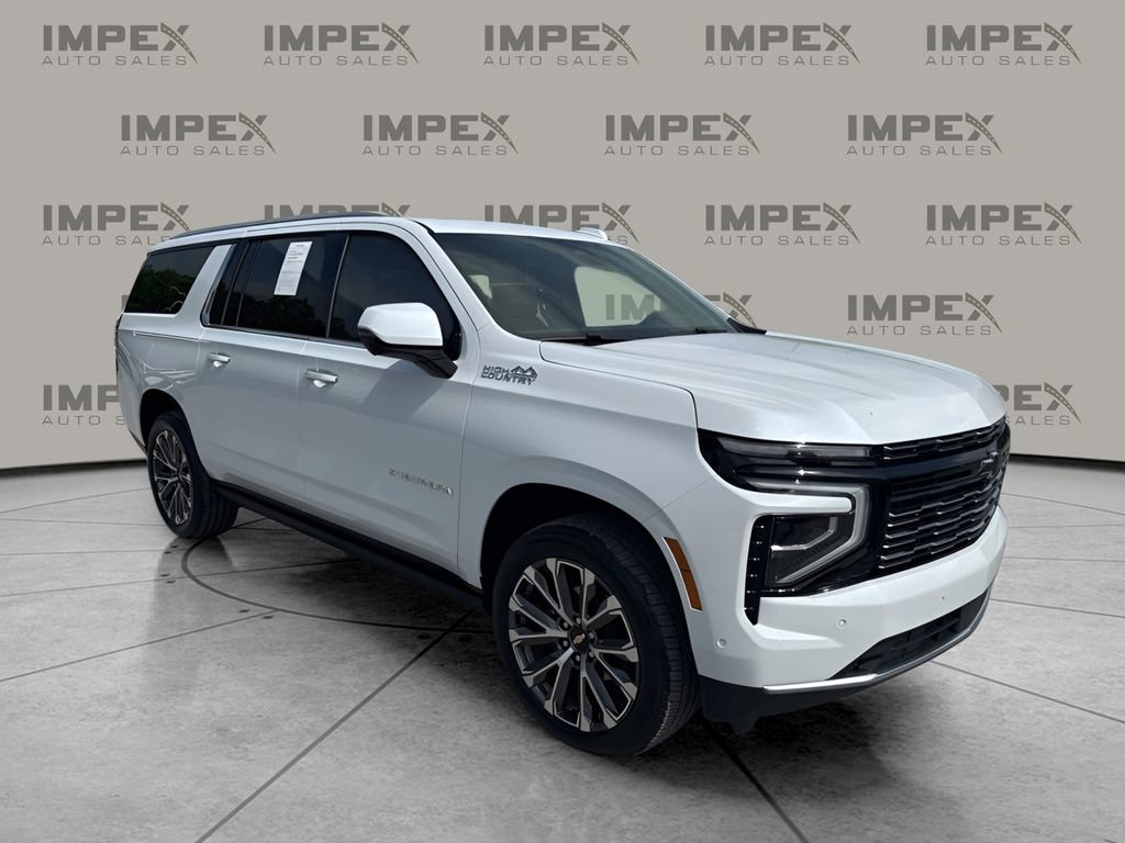 Used 2026 Chevrolet Suburban High Country AWD/4WD image 7