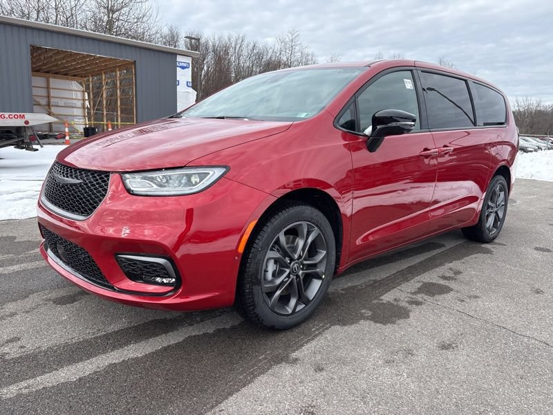 New 2026 Chrysler Pacifica Select AWD/4WD image 7