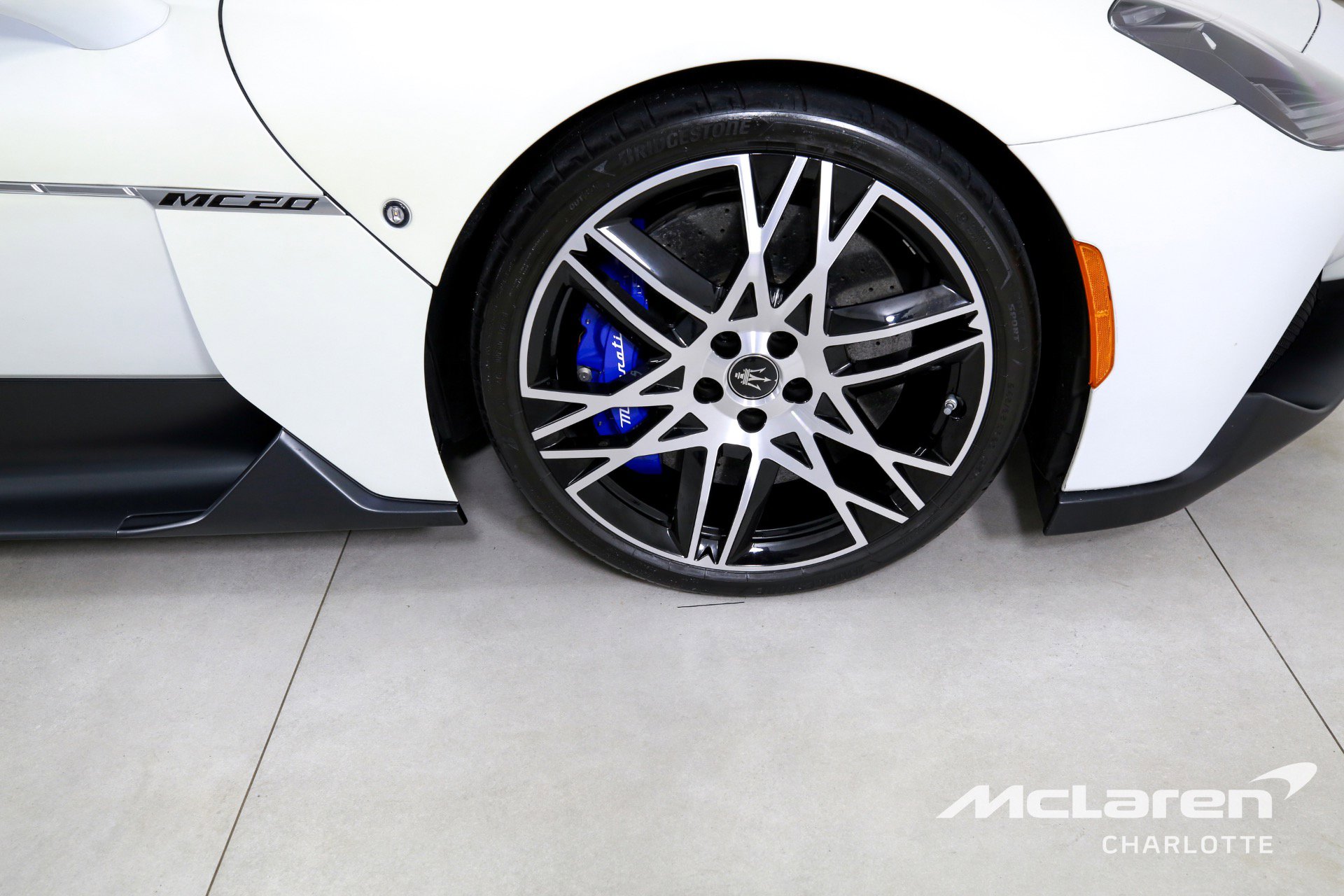 Used 2023 Maserati MC20 Spyder image 31