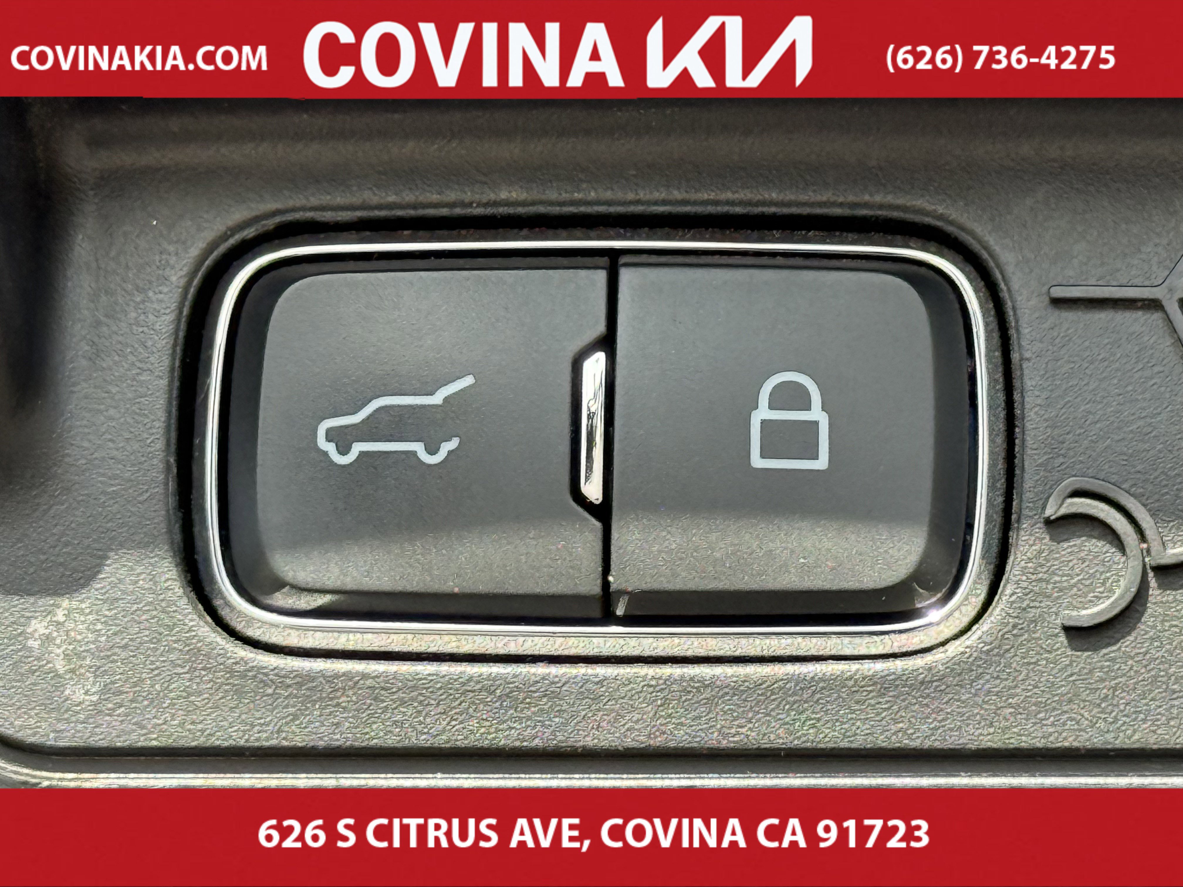 Used 2024 Ford Explorer Limited image 11