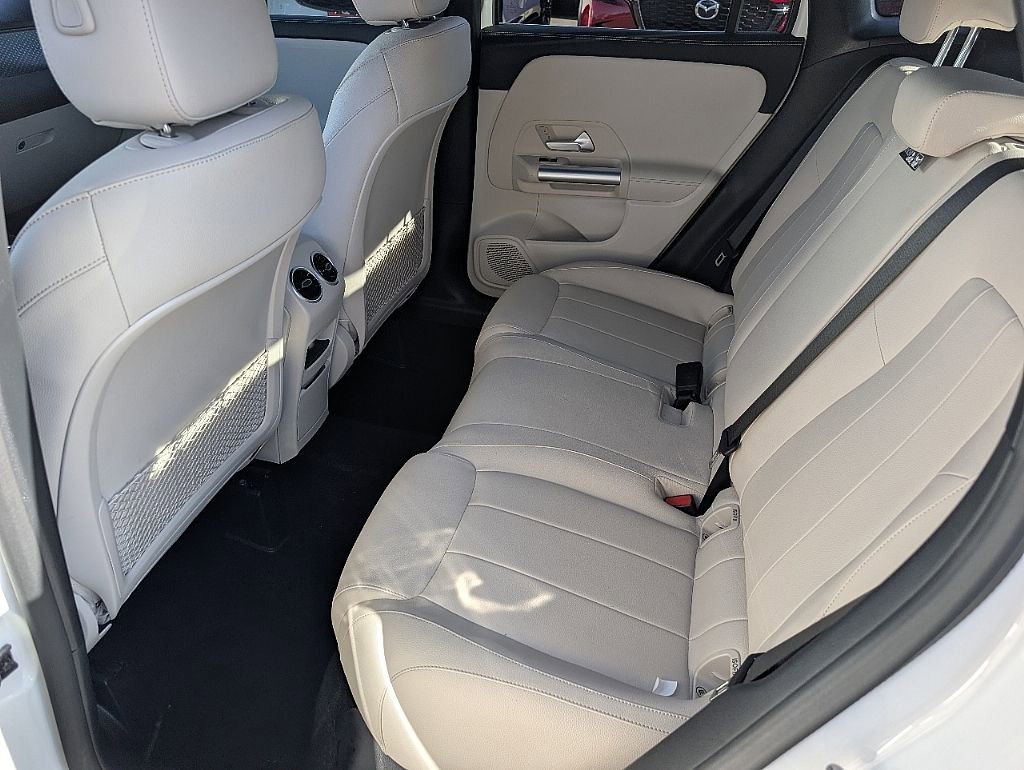 Used 2025 Mercedes-Benz GLA 250 image 21