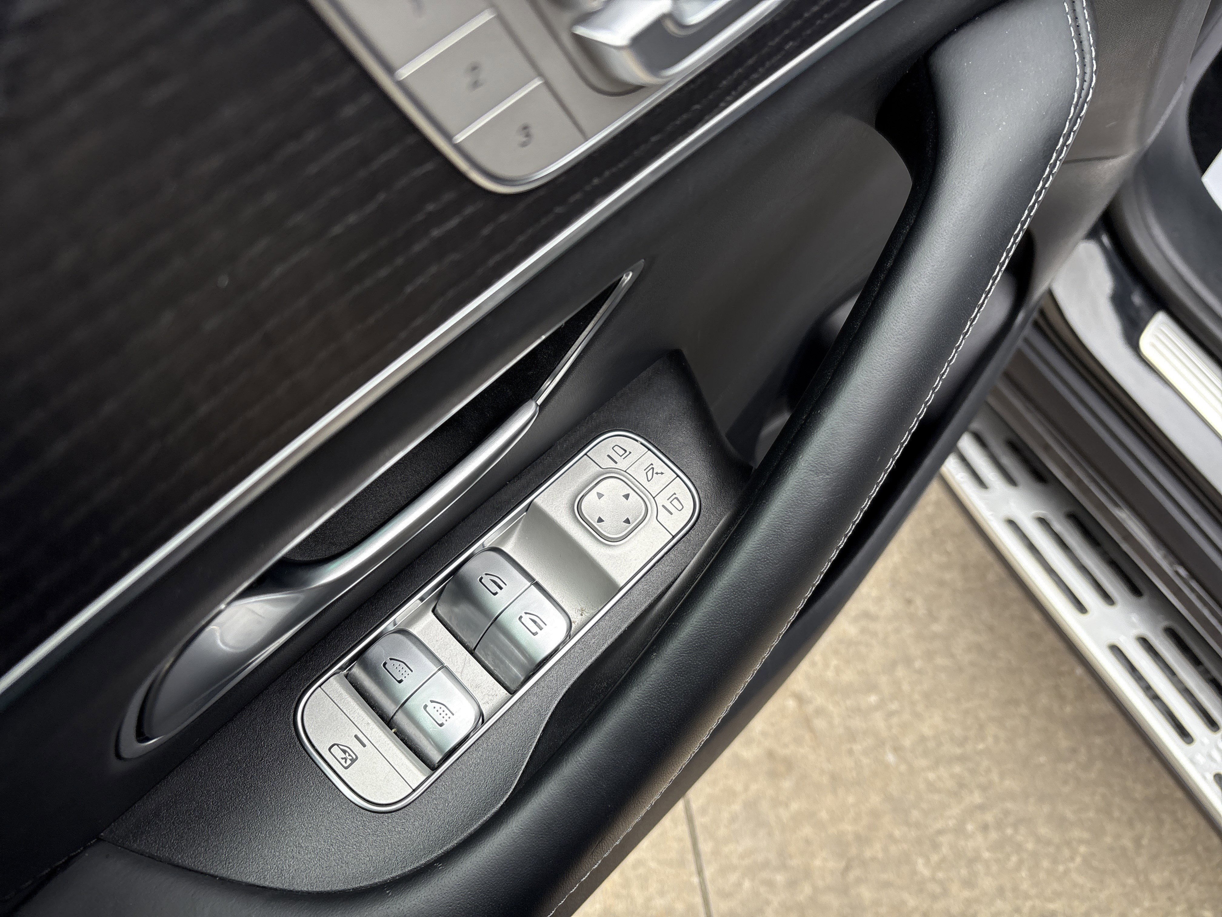 Used 2023 Mercedes-Benz GLS 63 AMG 4MATIC image 14