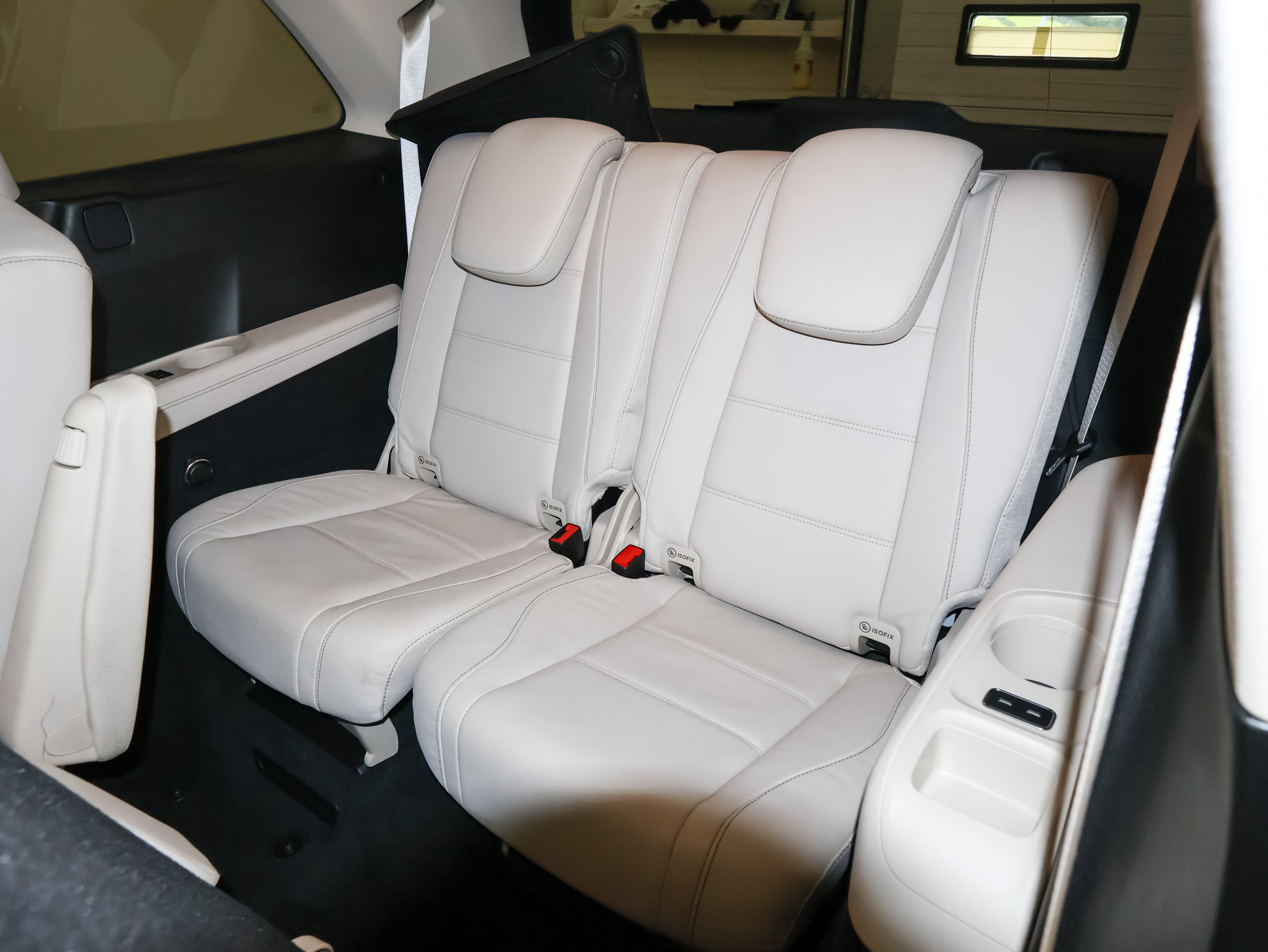 Used 2021 Mercedes-Benz GLS 450 4MATIC image 24