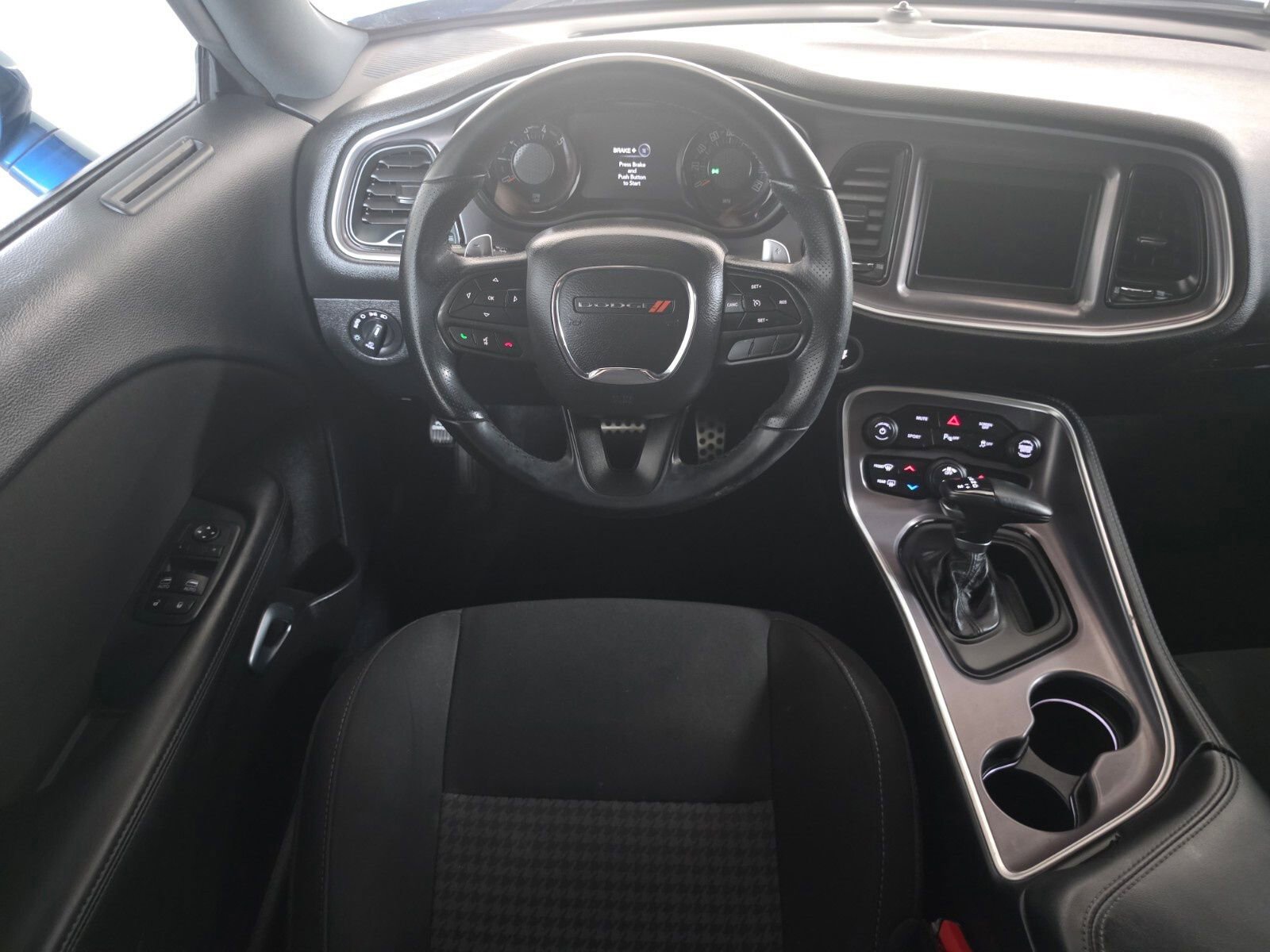 Used 2022 Dodge Challenger R/T w/ Driver Convenience Group image 26