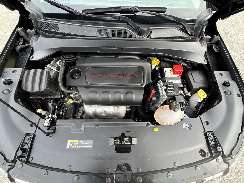 Used 2022 Jeep Compass Limited image 17