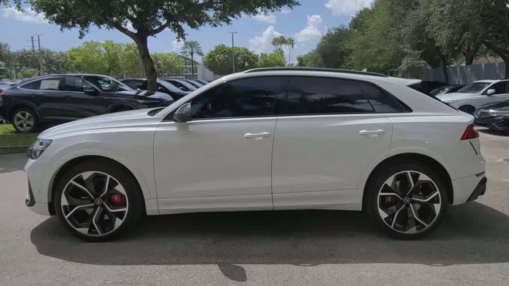 Certified 2024 Audi RS Q8 AWD/4WD image 5