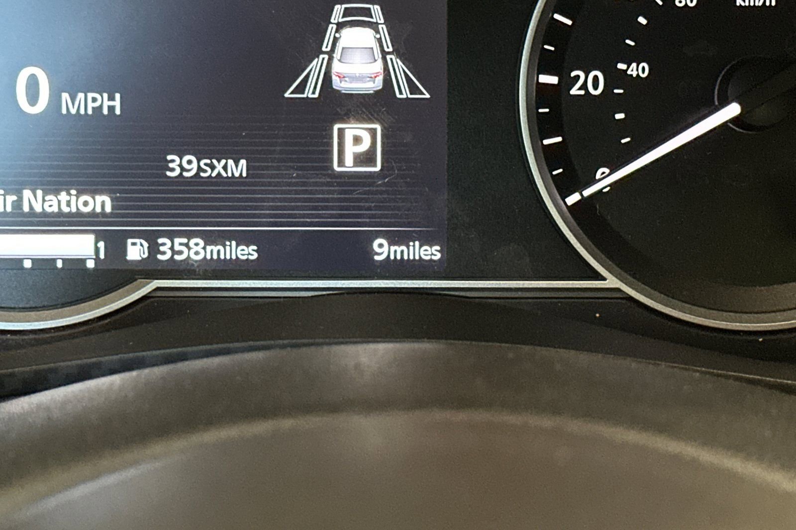 Used 2025 Nissan Versa SR w/ Trunk Package image 24