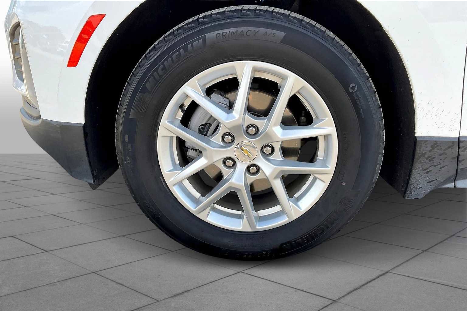 Used 2024 Chevrolet Equinox LT image 9