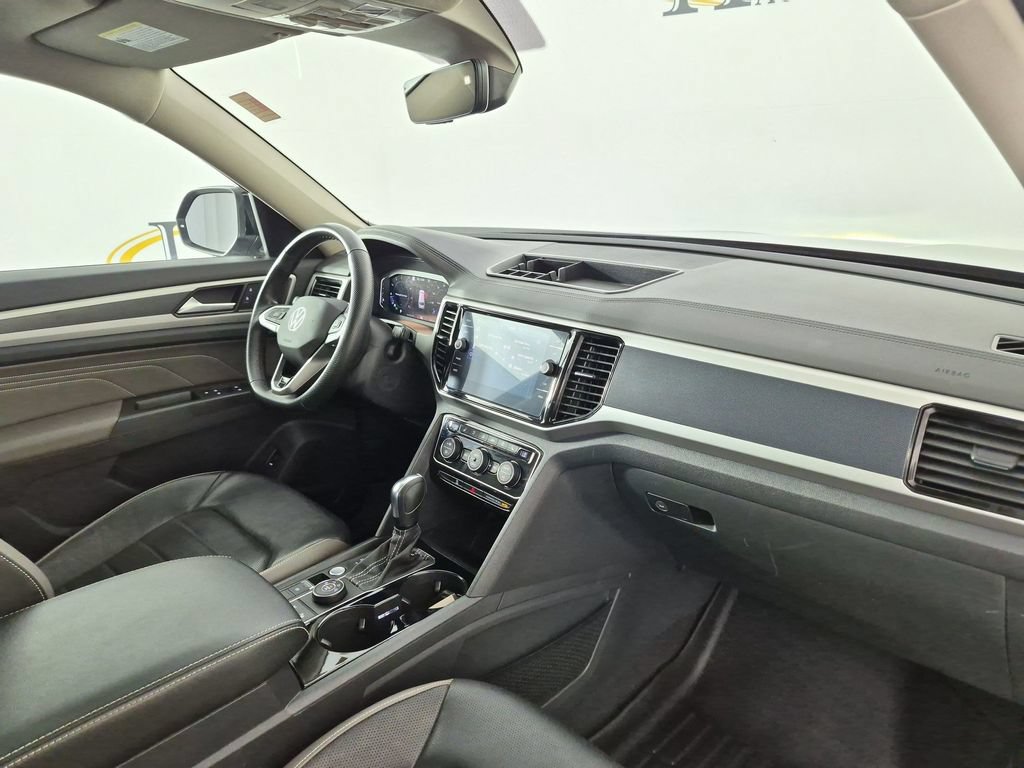 Used 2023 Volkswagen Atlas SEL Premium AWD/4WD image 39