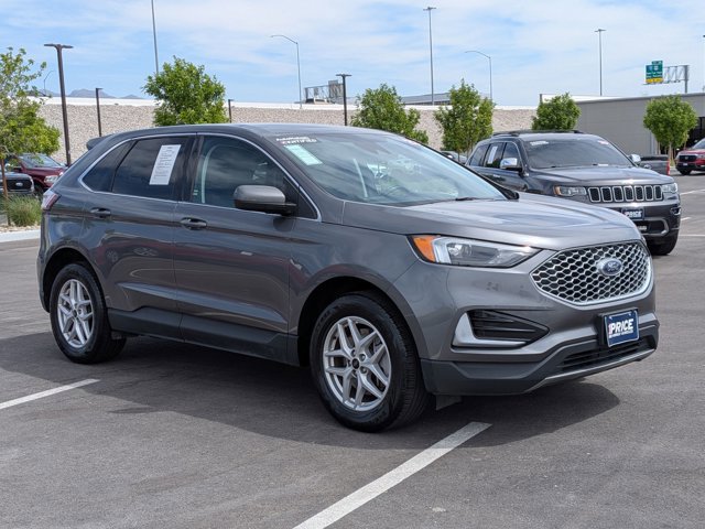 Used 2023 Ford Edge SEL AWD/4WD image 3