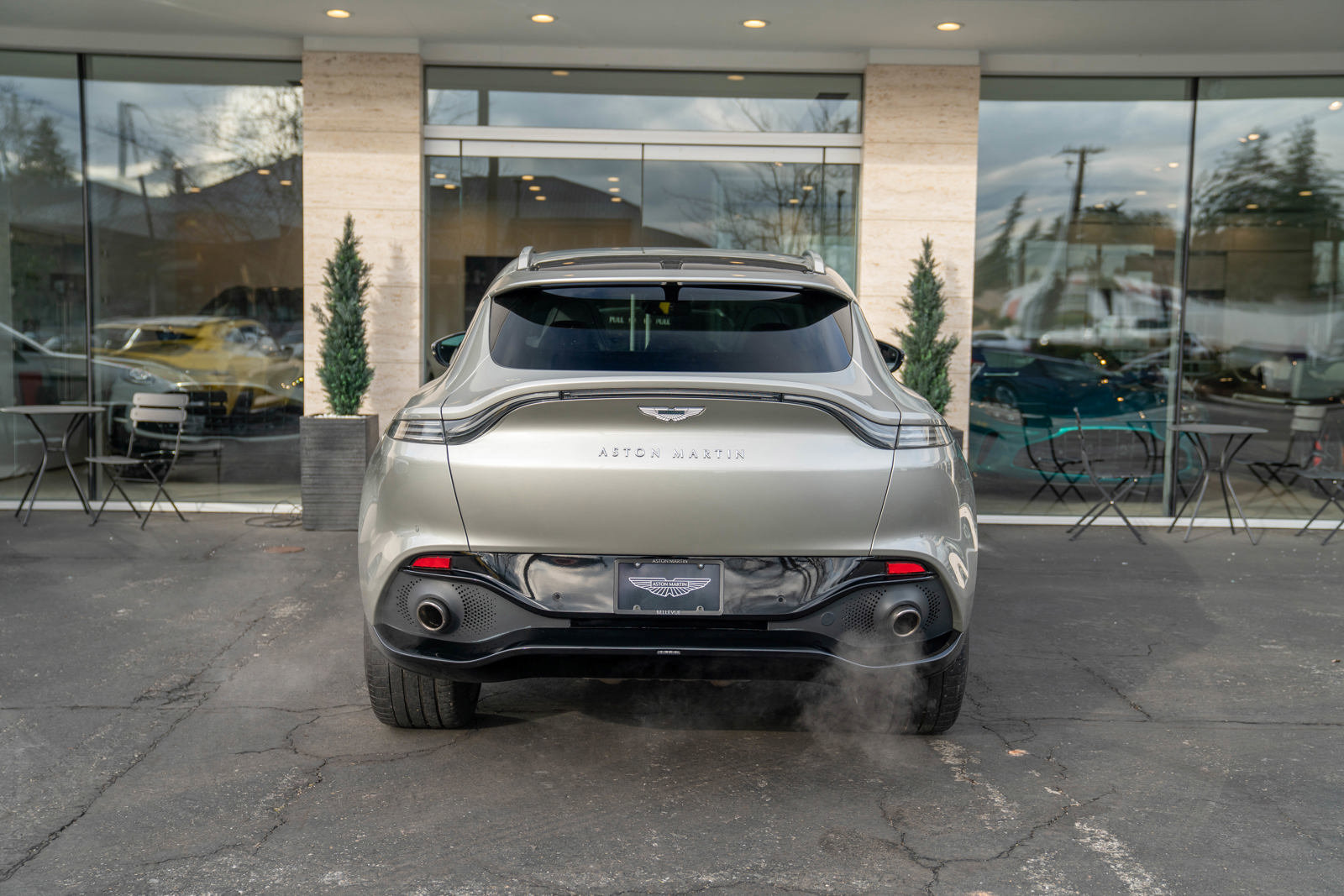 Used 2021 Aston Martin DBX image 48