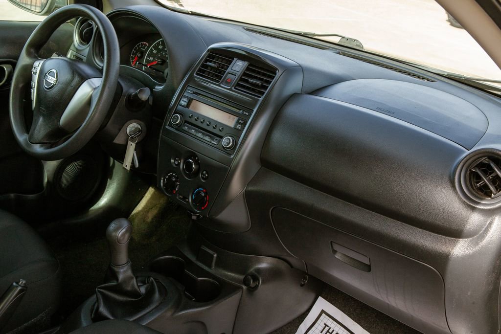 Used 2017 Nissan Versa S image 12